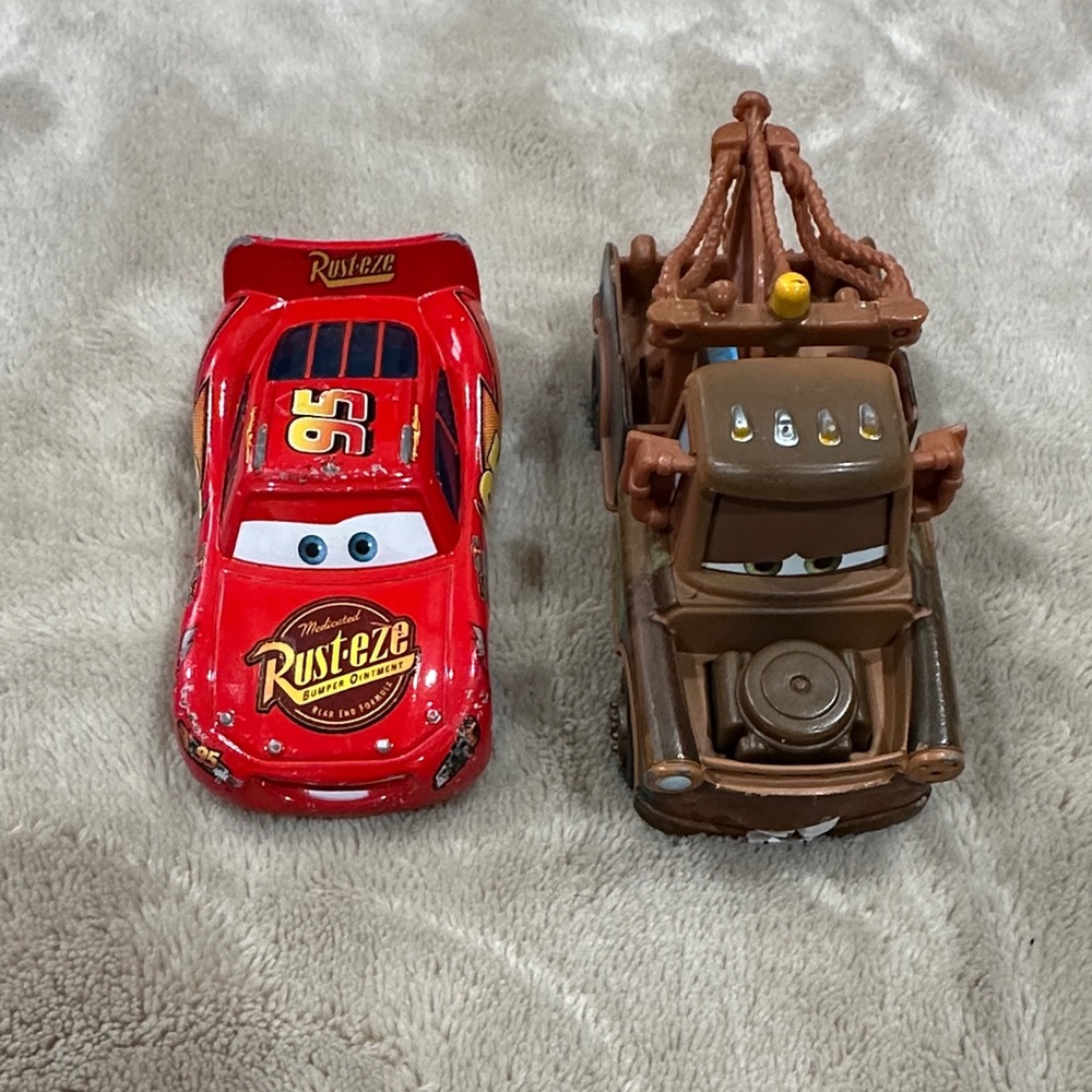 Disney Cars Lightning McQueen and Mater Duo - Red and Brown